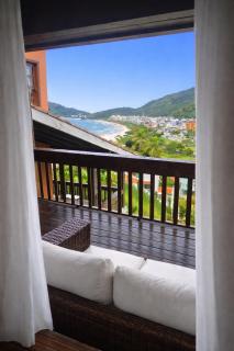 Casa com piscina vista mar - 1