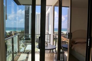 Oceanview Broadbeach - Close to everything! - 1