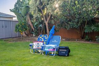 Luxury Retreat with Private Yard close to Beaches and FIFA Sleeps 10 - 3