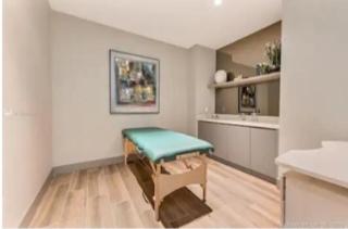 Elegant 1BR-1BA Getaway - Luxe Stay in Doral - 3