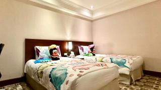HiONE Holiday Hotel - 8