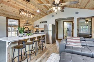 Fish Sam Rayburn! Secluded Cabin with Deck and Grill - 6