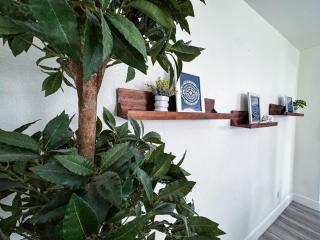 Spacious 3-Bed Family Retreat WiFi & Parking - 2