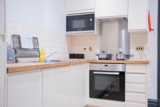 Sevenstay Plus - 60 Old Hall Street - 1