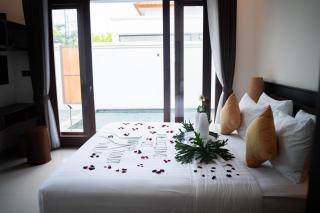 The Tjindra Mata 2 Bedroom Private Pool Villa Ubud - 5
