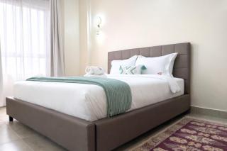 Shawmut Executive Suites With Pool, Secure Parking - 4