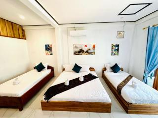 Views Backpackers Hostel - 8