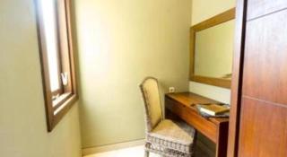 Hotel Adilla Syariah Ambarukmo - 9