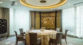 Qingdao Royal Garden Hotel - 7