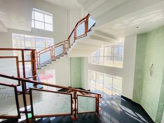 Hotel Holiday Grand - 2