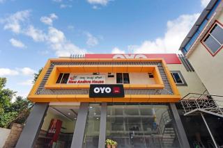 Hotel Sai Crystal - 2