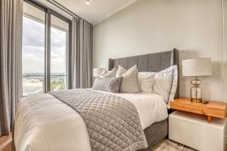 Ellipse Waterfall Luxe Retreat - 5