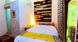 Spring Flowers Blossoming Hotel - 3