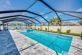 CoralVilla Sparkle Blue - large pool & spa, modern, quiet, cozy, BBQ grill - 9