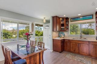 Relax at Kapakai Cottage 2-Bedroom Comfort with Full Kitchen & WD - 4