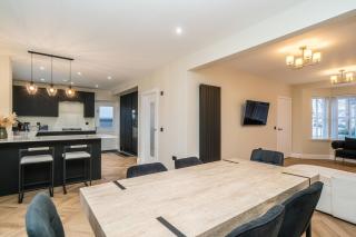 Spacious Family Home with Garden Free Parking - Pass the Keys - 9