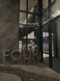 Signature CBD Luxury 2 Bedroom - Pool, Sauna & Gym Access - 3