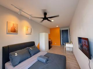 Comfy Studio Emporis KD, Near Segi Uni, MRT & Thomson Hospital - 9