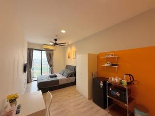 Comfy Studio Emporis KD, Near Segi Uni, MRT & Thomson Hospital - 0