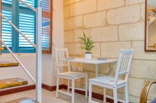 TwentySeven Homey Sliema Studio near Cafes & Sea - 5