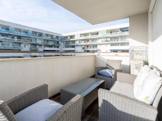 Apartamento Luminoso con Terraza y Parking en Santa Margarita - ES-228-206 - 8