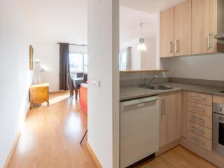 Apartamento Luminoso con Terraza y Parking en Santa Margarita - ES-228-206 - 1