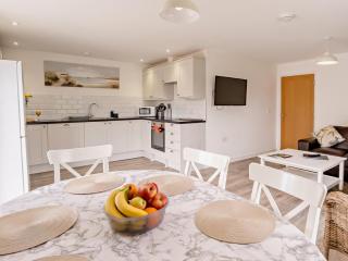 3 Bed in Newport oc-90246 - 7