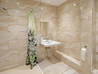 3 Bed in Newport oc-90246 - 2