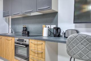 Suite with Balcony and easy access to main towns - 1