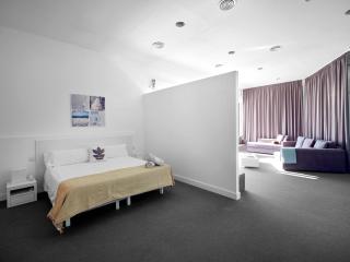 Villa in Sitges with Pool, Jacuzzi, BBQ, View, AC, 12Pax - 6