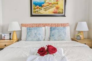 Admiral Baysuites 2602 - 8