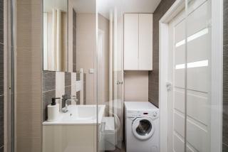 Rondo ONZ Modern Apartment by BookingHost - 6