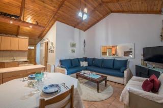 Cozy Apartment In Marousi - 5