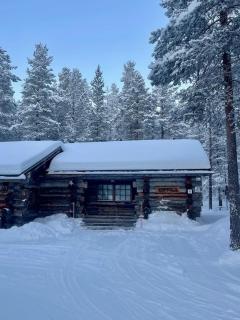 Koppelo - 2 km Levikeskus - 150 m ski bus - 6