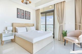 Aykon City 2BR Luxury Stay Close to Downtown - 6