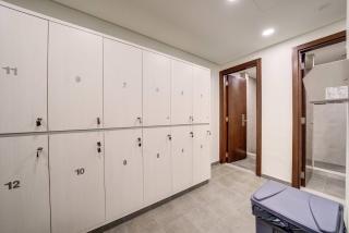 Classic Arabian Elegance with City Views - 1