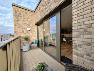 Amazing Flat with Free Parking and Balcony - 9