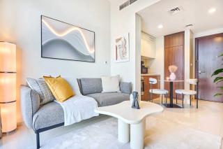 High-Floor Burj Views Apartment in Business Bay - 8