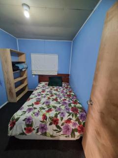 Casa familiar rodeada de vegetacion y con vista al mar - 2