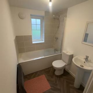 Modern One Bedroom Flat near Anfield Stadium with Parking - 3
