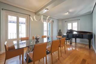 Exclusive sophisticated duplex-3Bdrs 2Bath-Opera - 4