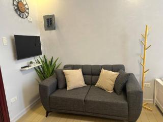 Cozy 1-Bedroom House Rental in Hermosa, Philippines - 8