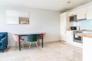 Victorious Apartments - 2 Bedroom - 3
