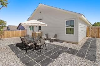 Lackland BMT Graduation stay with streaming & backyard - 9