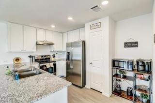 Lackland BMT Graduation stay with streaming & backyard - 2