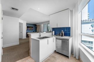 FontaineBleau Suite at Miami Beach - 3