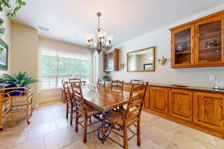 5-acre Hill Country home with views & outdoor entertaining - dog-friendly - 5