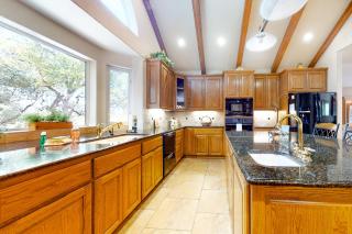 5-acre Hill Country home with views & outdoor entertaining - dog-friendly - 2