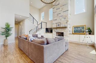 Lakeside Serenity with Private Waterfront Access on Canyon Lake - 6