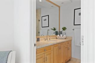 Malibu Shores - Beach Access, Ocean Views & Gym - 8